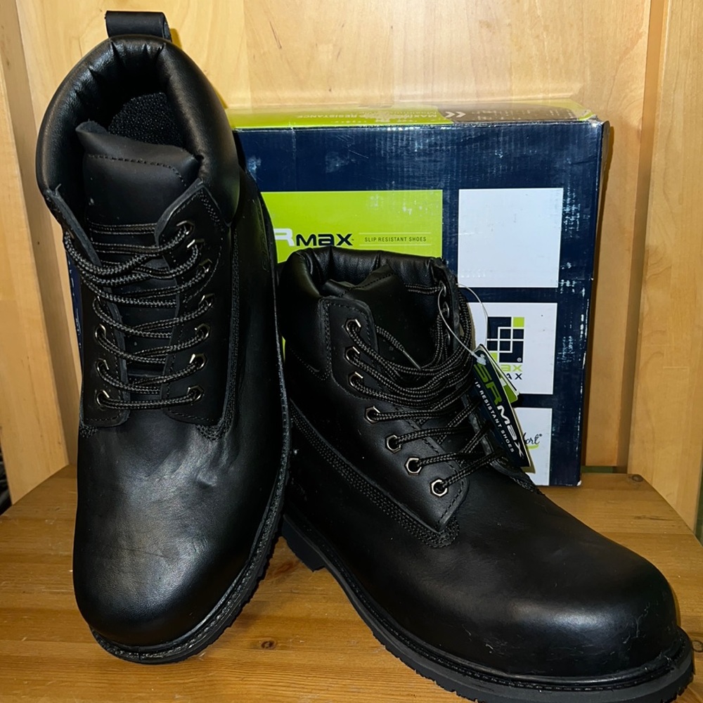SR Max Men’s Slip Resistant Shoes NIB